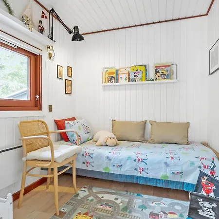 4 Bedroom Stunning In Feriehus Rørvig