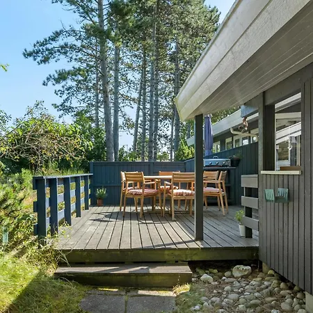 Feriehus 4 Bedroom Stunning In *