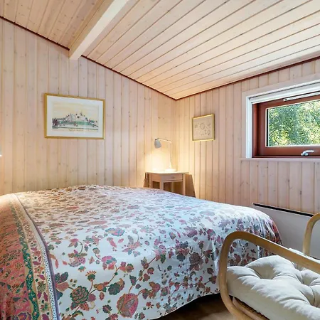 Feriehus 4 Bedroom Stunning In *