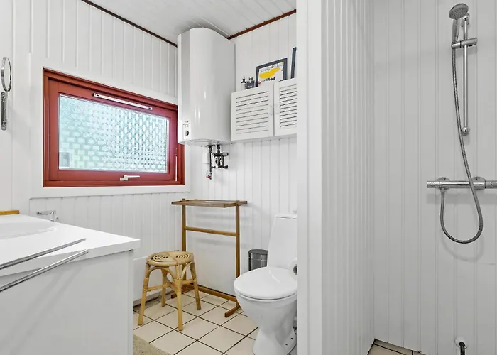 4 Bedroom Stunning In Feriehus *