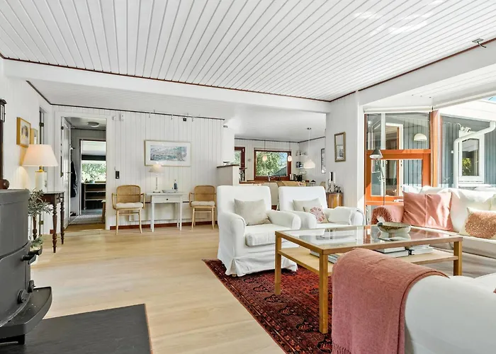 4 Bedroom Stunning In Feriehus