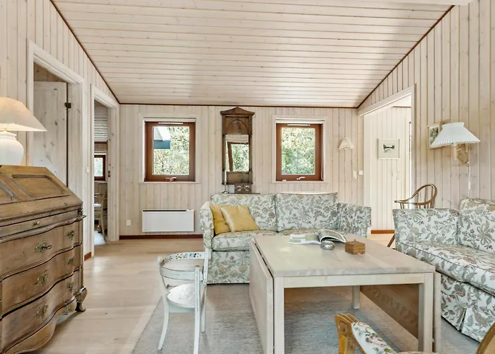 4 Bedroom Stunning In Feriehus *