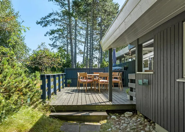 Feriehus 4 Bedroom Stunning In *